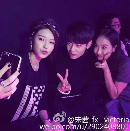 girlsgeneration 崔秀英 soo young shinee 崔珉豪 min ho f(x) 宋茜