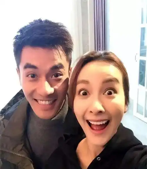 吴昕郑凯恋情再添实锤,两人感情稳固已同屋,在一起多年就是不说