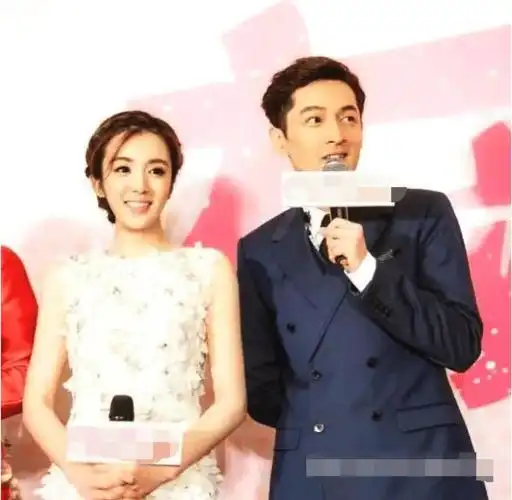 胡歌也官宣结婚了!没想到新娘是小六岁的她,网友:老胡藏得很深啊