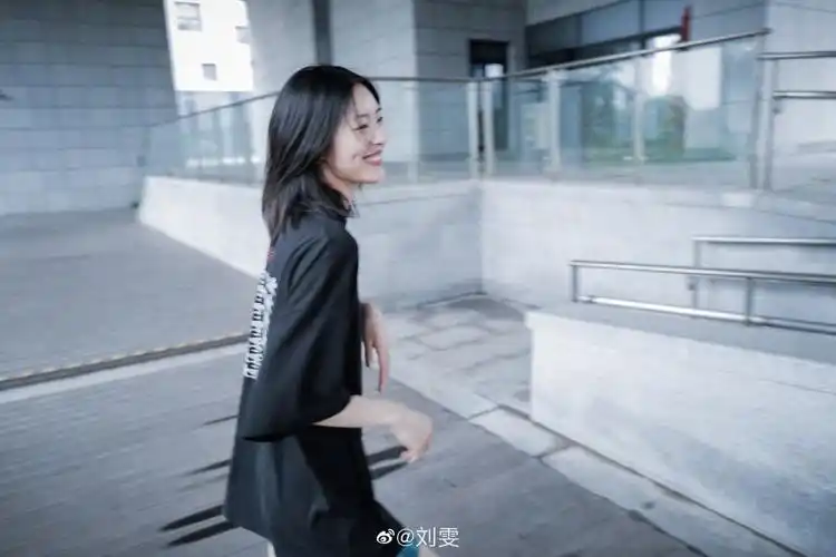 刘雯- 堆糖,美图壁纸兴趣社区