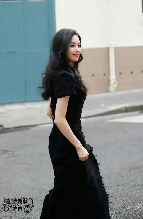 刘诗诗全球首穿##刘诗诗巴黎奥运三套造型##g社选用刘诗诗照片做封面