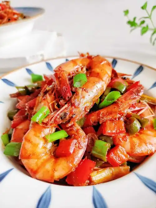 超好吃家常菜,香辣虾美食菜谱,超好吃家常菜,香辣虾美食菜谱的家常