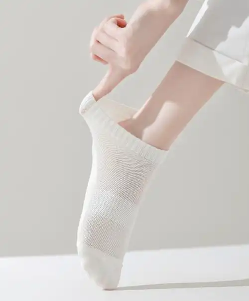 几块钱就能过春夏的新疆棉袜,不臭,不闷,透气一整天~_袜子_棉花_品牌