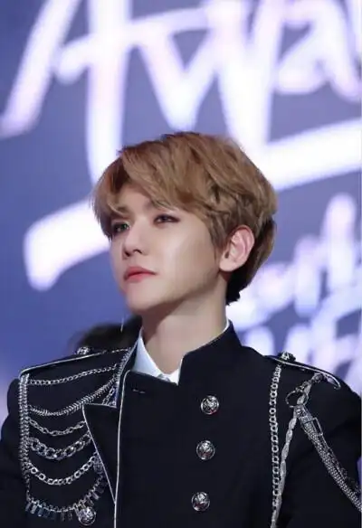 边伯贤高冷图片