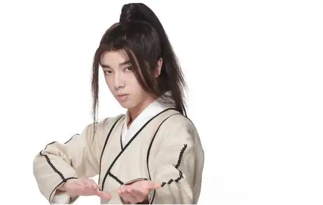 华晨宇要演戏,从歌手到演员?爆出花花的古装照,网友:心动了