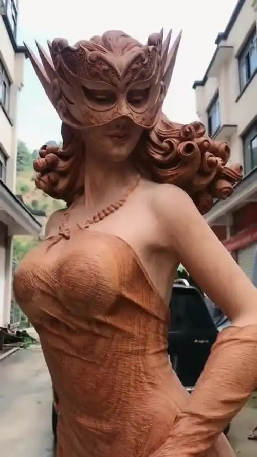雕刻费时一个月女神级的雕像设计师经历了什么