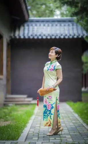 云飏阁旗袍俏佳人 - 美篇