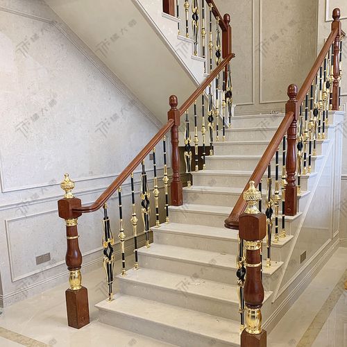 铝合金轻奢楼梯扶手室内家用新中式护栏自建别墅栏杆实木立柱定制