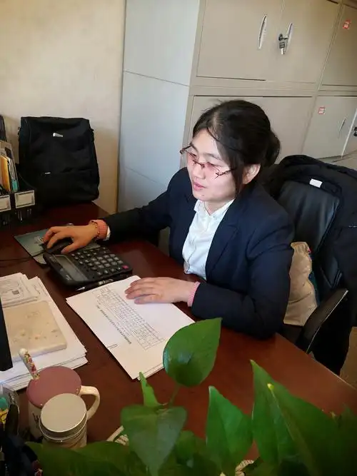 葛洲坝物业北京紫郡府"最美工作照"评比活动