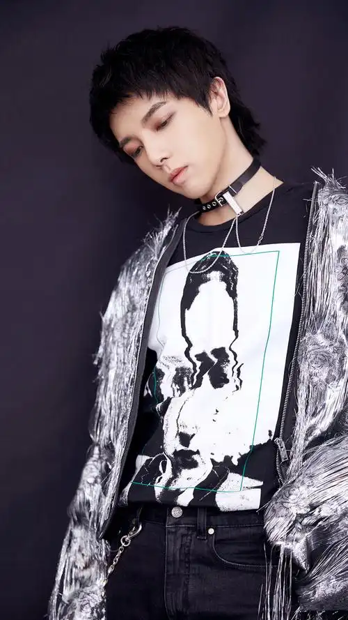 华晨宇帅气高清手机壁纸图片