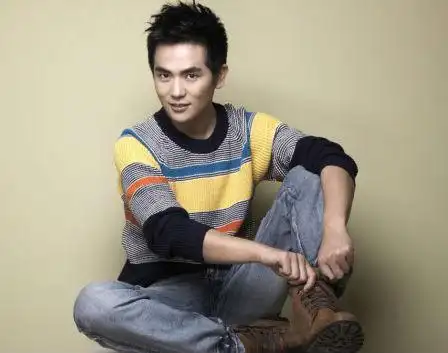 【图】揭秘陈思斯男友张晓龙背景 两人因戏生情羞涩拜堂