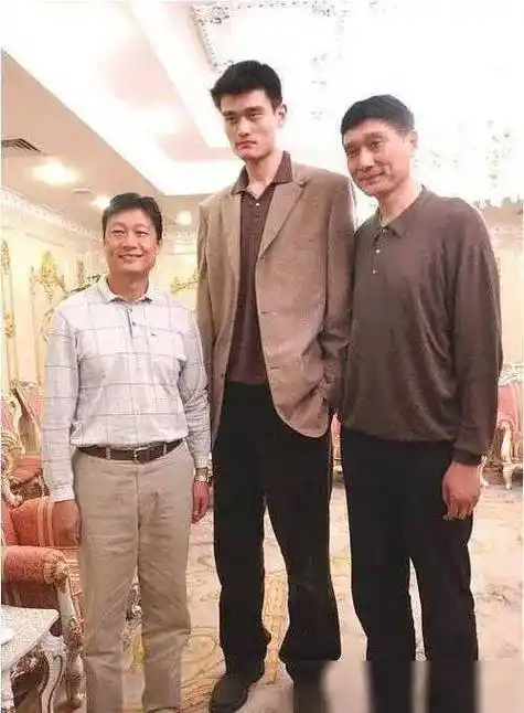 姚明女儿又又又胖了14岁身高接近2米体重近190斤网友