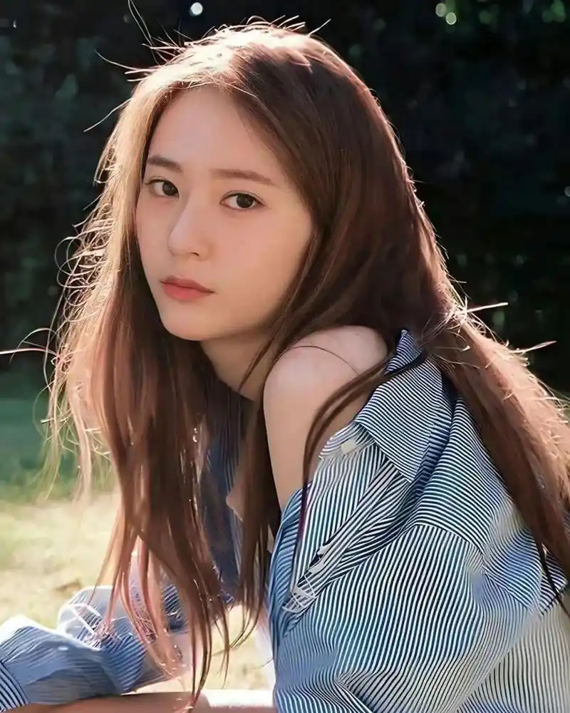 大瓜!权志龙与郑秀晶共度烛光晚餐,恋情疑似曝光?