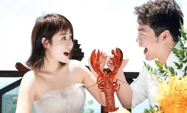 36岁马丽与25岁老公拍婚纱照甜蜜表白我的最佳男主角