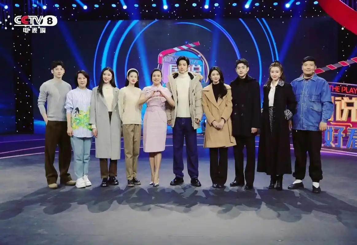 感受一下身高的参差  来感受一下肖战的身高,巨兔无疑!