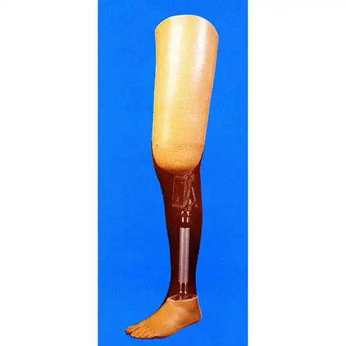 大腿及膝关节离断假肢