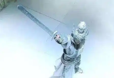 仙三:清微至死也不知,魔尊从锁妖塔拿的为何是魔剑而不是镇妖剑_飞蓬