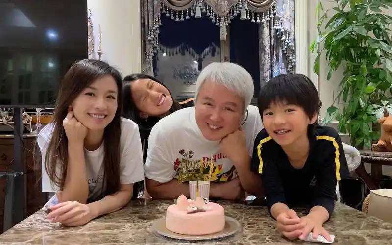 张庭林瑞阳夫妇复出直播,号召"人传人"口碑,被封禁两次才停播