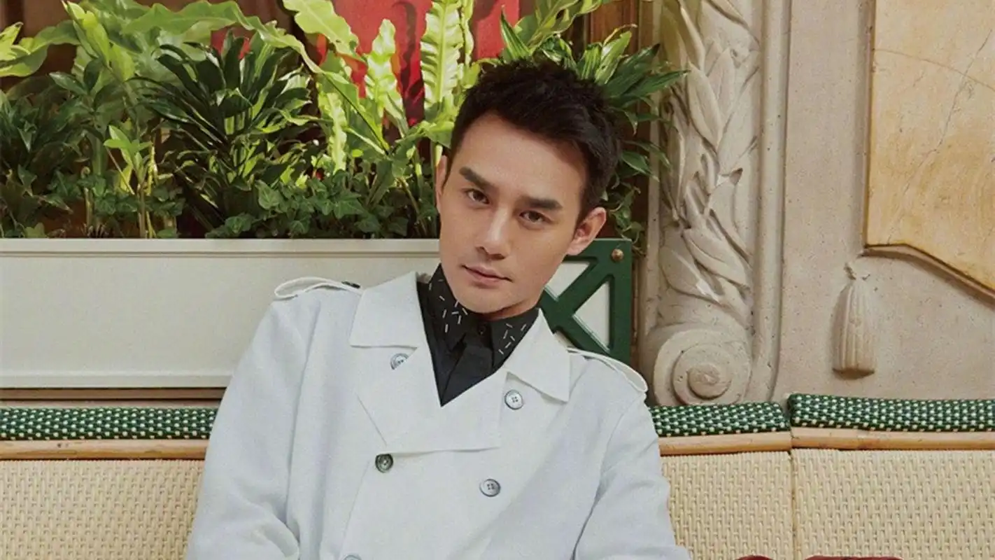 王凯街拍明星风尚壁纸