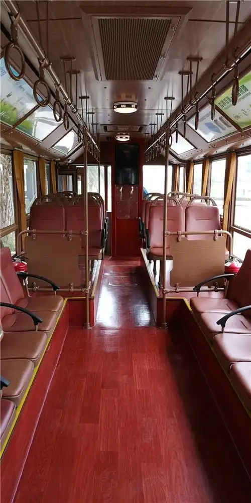 5路公交内部情况