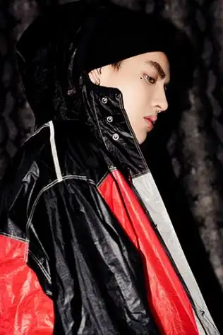 "音乐赤子"吴亦凡用歌声表达态度 《juice》宣誓年轻人腔调