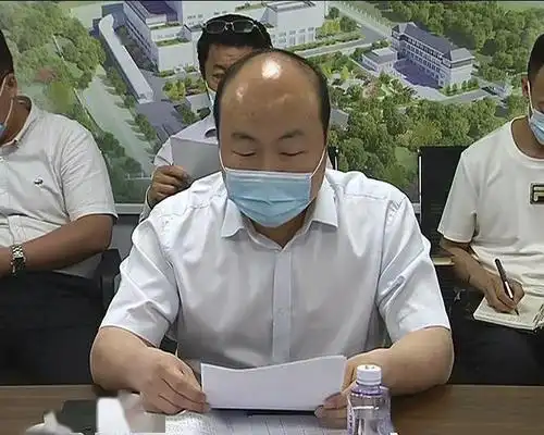 在座谈会上,县委副书记,县长田军威汇报了生活垃圾焚烧发电项目进展