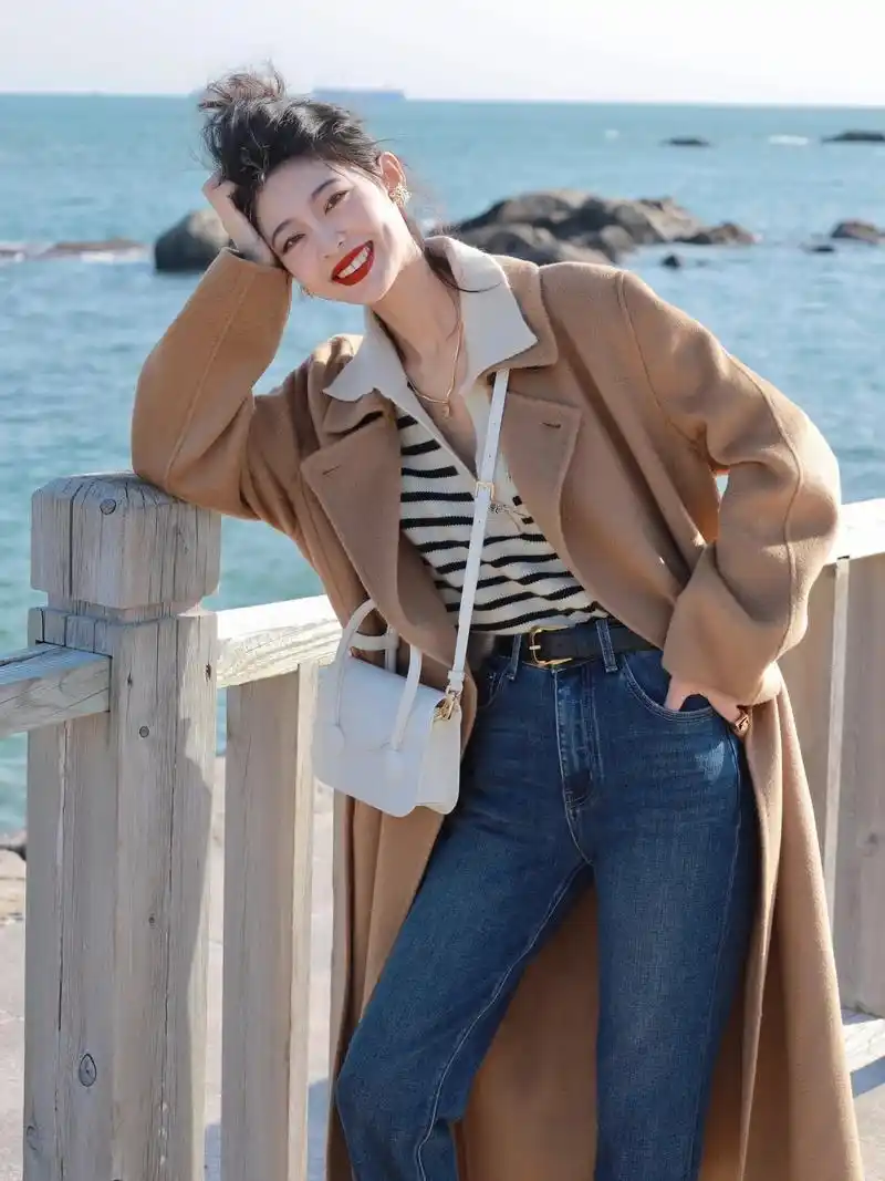 女生日常拍照,这8个大方优雅的姿势,日常照也能漂亮又吸睛