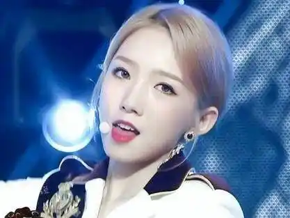 孟美岐|吴宣仪_新浪新闻