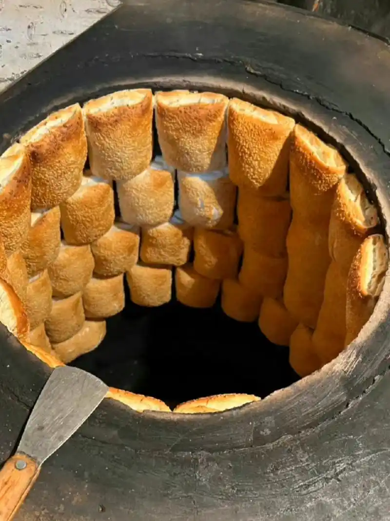 儿时记忆 缸炉烧饼 儿时记忆 缸炉烧饼 你吃过吗