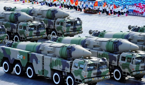 阅兵仪式即将开幕 看看国产新型军事装备