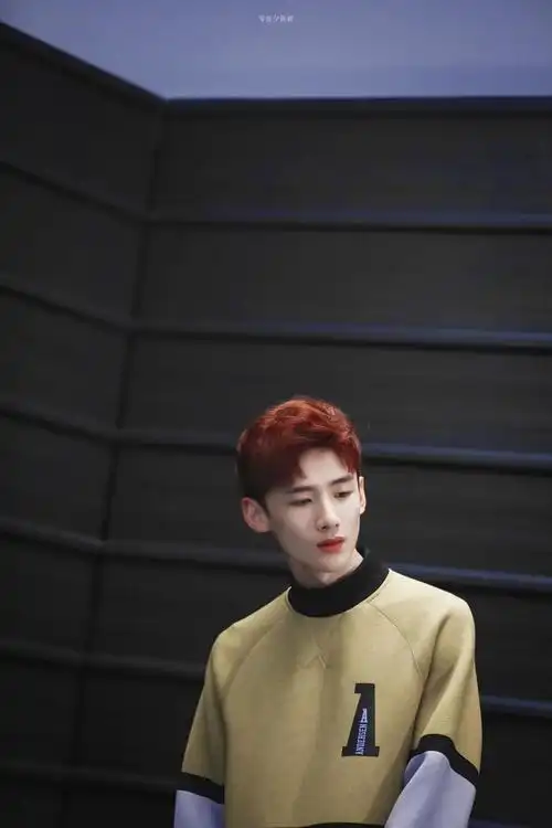 白敬亭六张高清壁纸