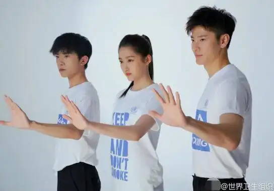 易烊千玺关晓彤应邀who 同框合体"益"起来