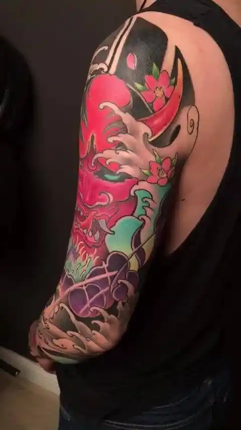 > 般若花臂纹身