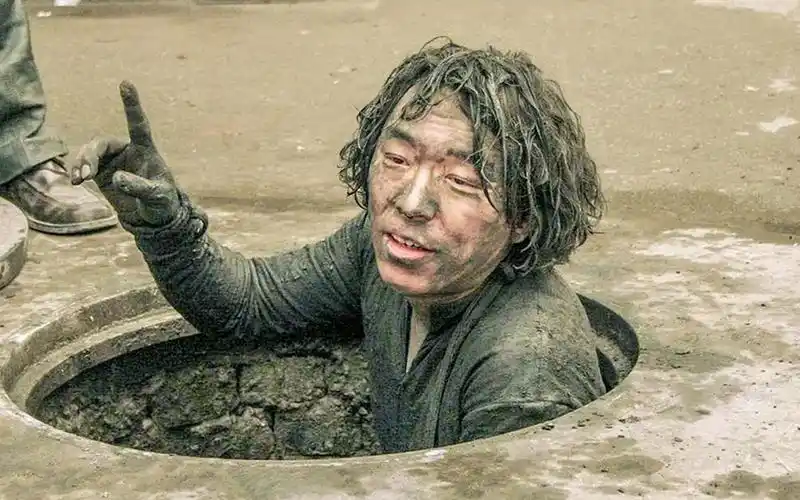 疯狂的石头:黄渤片酬不到一万,剧组给钱太少,宝马车主临时走人