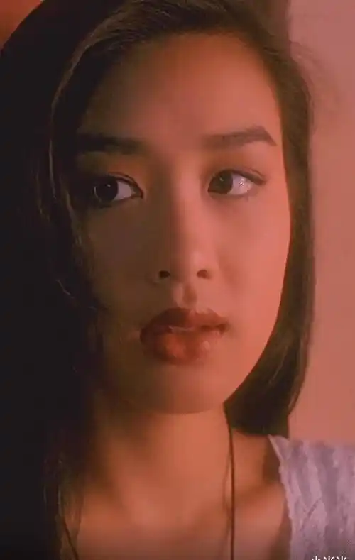 看完钟丽缇年轻的时候,网友:这才是纯欲系的"姑奶奶"!_感觉_身材_影响